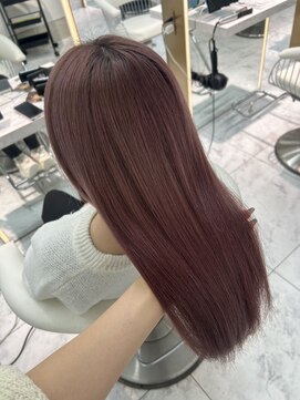 ロンドルピナス 小倉(Lond Lupinus) ミディアムレイヤーカット/似合わせカット/大人ガーリー/20代