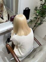 カリーナ(CARINA)&nbsp;ブロンドカラー/ハイトーンカラー