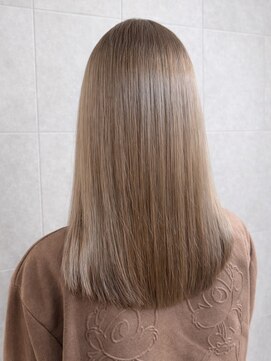 コタ 水戸(COHTA) レイヤーカットミルクティーベージュブリーチなしダブルカラー