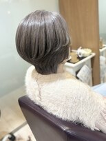 エル バイ ファースト(L by first)&nbsp;【L by first】白髪を活かして鮮やかシルバーヘア