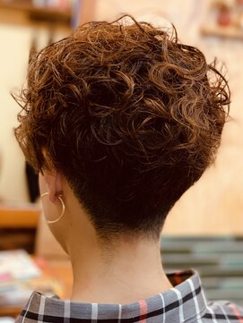 ヘアルーム アペジェ(hair room apaiser) 【20,30代に人気★】apaiser（アペジェ）ショートカールヘア♪