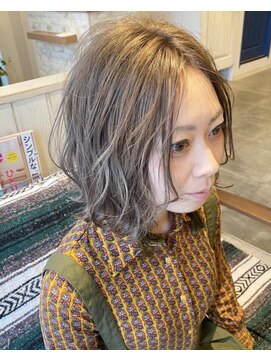 リモア(Re more) パールベージュ×イルミナカラー