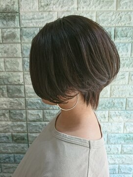 ヒップスデコ(Hip's deco) 20代30代40代にオススメ☆くびれショートボブ「ヒップスデコ 」