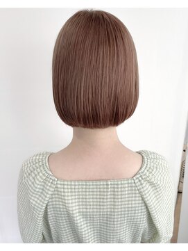 プラグ バイ ネオリーブ(plug by neolive) ぱつんとボブ×ピンクベージュ☆美髪/ネビージュ/こなれミディ