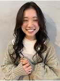【nely】大人可愛い20代30代40代長め前髪のウェーブミックス