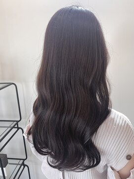 ノーチェ(noche) ゆったりレイヤースタイル