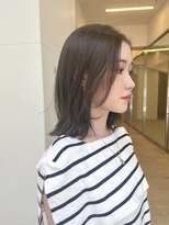 外ハネボブニュアンスボブ 切りっぱなしボブ オリーブグレージュ