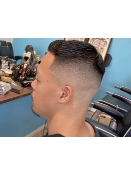 《立川駅南口》スーツに映えるスタイルでワンランク上のおしゃれを！