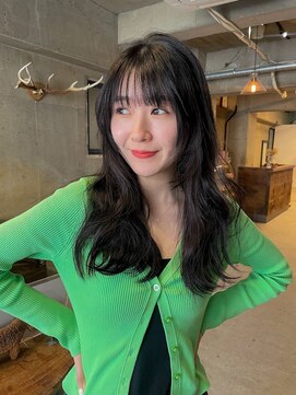 エイミー(amy.) ハッシュカット/パーマ/外ハネボブ/ワイドバング/オン眉