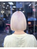 ギミックパシャ(GIMMICK pasha)&nbsp;ホワイトブロンド/ホワイトカラー/ミニボブ/コンパクトボブ