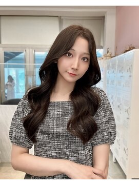 クム(kumu) 【kumu】 ロングレイヤー/顔周りカット/栄/名古屋