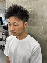 キング 楠葉店(K!ng)&nbsp;波巻きツイストスパイラルパーマ/フェザーパーマ/眉毛/メンズ