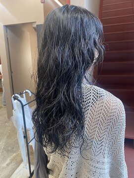 フェンヘアーアイス 中目黒(Fen.hair ici) 30代20代ミディアムウルフ前髪パーマくびれひし形抜け感