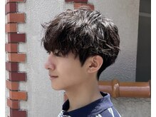 オムファミーユラグ(homme, famille raugh)の雰囲気(《緩めスパイラル》でナチュラルな動き)