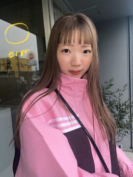 アイン(eim) ミルクティーベージュ × オン眉