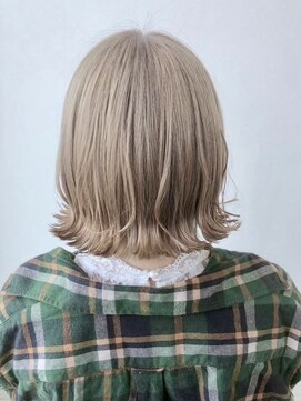 宇都宮ハイレイヤーウルフカットアンブレラカラーシャギーカット