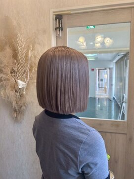 リープス(LEAPS) セミロングアンブレラカラーミニウルフショートウルフ前髪50代