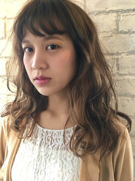 アンバースデー(UNBIRTHDAY) キャラメルベージュ/透明感/セミロング/ハイライト