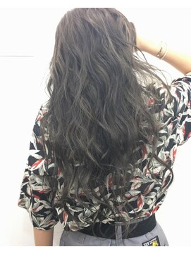 トロニー(TLONY) 渋谷TLONY hori 明暗をハッキリ出したハイライトカラー