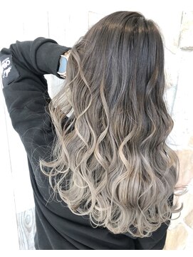 ラグーン(LAGOON) ホワイティーグラデーション☆スタイル田中昌太