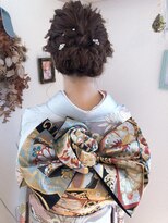 KMR&nbsp;パーティおよばれヘア