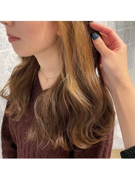 ロンド ストラーダ 心斎橋(Lond strada) ちらっとちら見さインナーカラー、イヤリングカラー