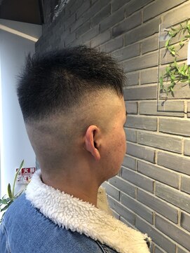フリゼーア 川西店(FRISEUR) ハイフェードm
