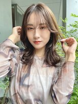 ビュートリアム 南青山(BEAUTRIUM)&nbsp;ミディアムレイヤー シースルーバング韓国風 表参道20代30代40代