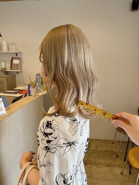 ミュゼリーブル(Musee libre) ハイトーンミルクティーカラー*