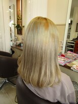 コアフィールフィス(COIFFURE fils)&nbsp;新規お得クーポンあり！【見附　今町】M3Dハイトーンヘア