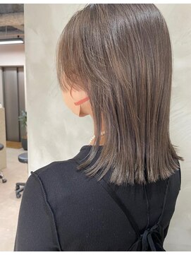 フラッグ 九大学研都市店(Flag) ミディアム　顔まわりデザイン　切りっぱなし