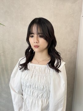 ミューバイケンジ(miu by KENJE) miu&清水大誠　顔周りレイヤーで韓国風　レイヤーロング　黒髪