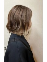 ヘアメイク イズム(HAIR MAKE ism) グレイカラー×インナーカラー