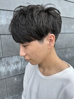 ヒュイル バイ ニアウ(Hwyl by Niau) メンズマッシュパーマスパイラルパーマニュアンスパーマフェード