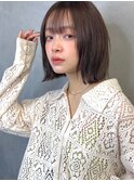 ニュアンスカラー　フレンチカジュアル　グレーベージュ