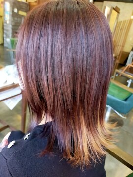 ビューティアンドスパ ガガ(GAGA) ウルフカット＋インナーカラー