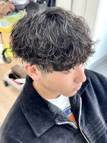 ヒビヲ(HIBIO)&nbsp;波巻きパーマメンズパーマツイストスパイラルパーマ横浜西口30代