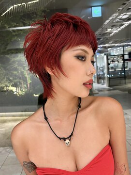 ピークアブー 銀座並木通り(PEEK-A-BOO) ショートウルフ/レッドカラー/赤髪/ウルフ/マレット