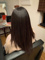 ジョン グラスゴー(John Glasgow)&nbsp;ロングでウルフ、ハッシュなレイヤーカット