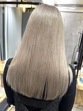 ネハス(nehus.) ロング×ミルクティー/ブリーチ/前髪/イメチェン/こなれミディ