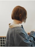 ダブルカラーミルクティーベージュカラーケアブリーチミニボブ