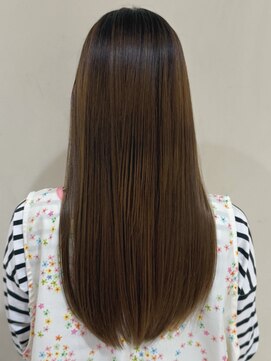 女の子らしさ引き立つ！酸熱トリートメント