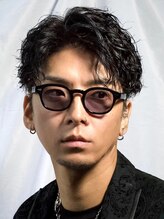 《ルーズパーマ》抜け感×色気で魅せる大人のジェントルスタイル