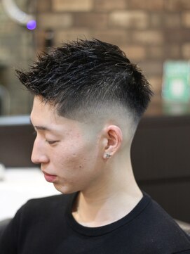 バーバーショップ ネオ セカンド(BARBERSHOP NEO2nd) フェザーアップ[メンズ/フェード］