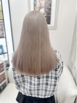 ミー 新宿(MII) ミルクティー/ダブルカラー/髪質改善/縮毛矯正/新宿/MII/ミイ