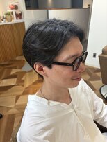 ラナ(LANA)&nbsp;【大人の色気を引き出すセンターパート】