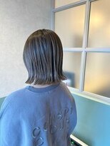 アンビシャス 清瀬店(ambitious) 切りっぱなし外はねボブエモージュカラーグレージュ