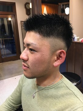 バーバー アカダマ ガテン系ベリーショート