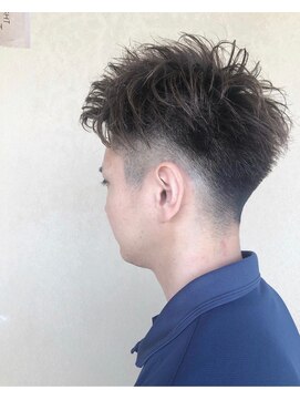 モアナ バイ ヘッドライト 武蔵小杉店(Moana by HEADLIGHT) ツーブロック束感ショート