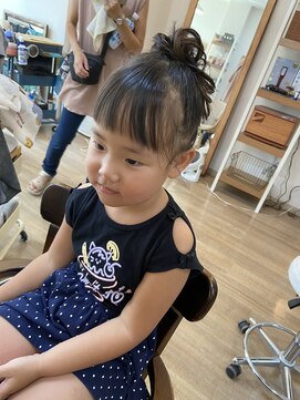 ロカット サロン(Roquat Salon) キッズカットお団子ヘアアレンジ【ヘアアレンジ　立川/立川南】